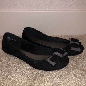 Kelly & Katie Black Flats Size 8